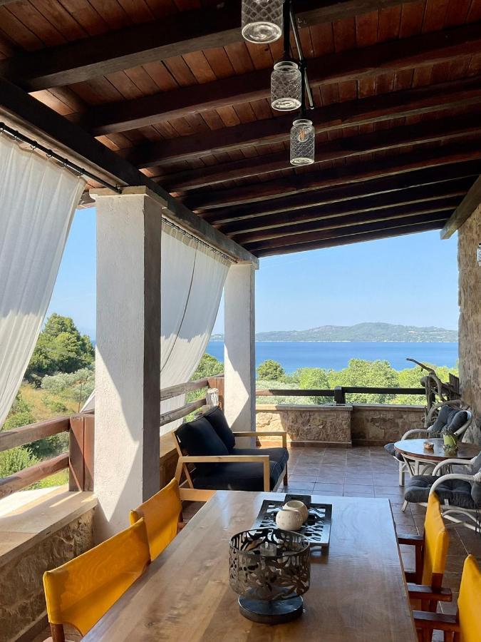 Stonehouse & Casa Al Sole E Al Mare Villa Nea Roda Exteriör bild